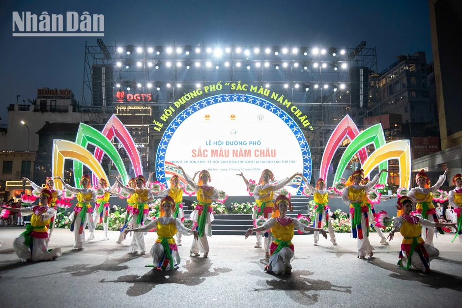 [Ảnh] Gặp gỡ văn hóa, giao lưu nhân dân và kết nối quốc tế tại "Sắc màu năm châu"