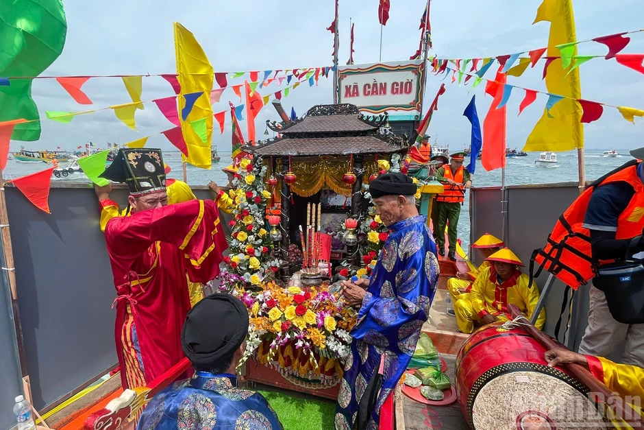 [Ảnh] Người dân Cần Giờ mừng Lễ hội Nghinh Ông - Thành phố Hồ Chí Minh