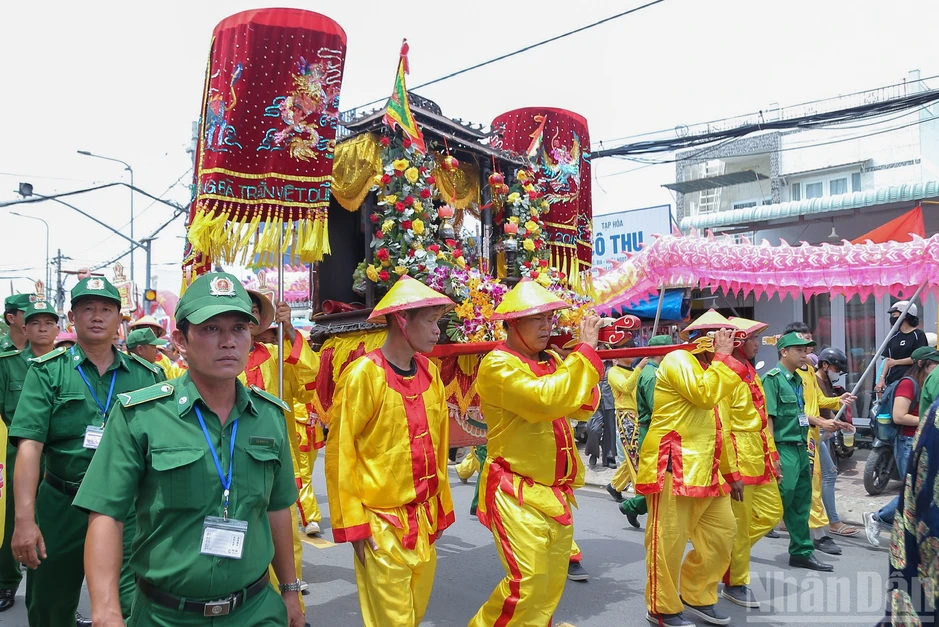 [Ảnh] Người dân Cần Giờ mừng Lễ hội Nghinh Ông - Thành phố Hồ Chí Minh