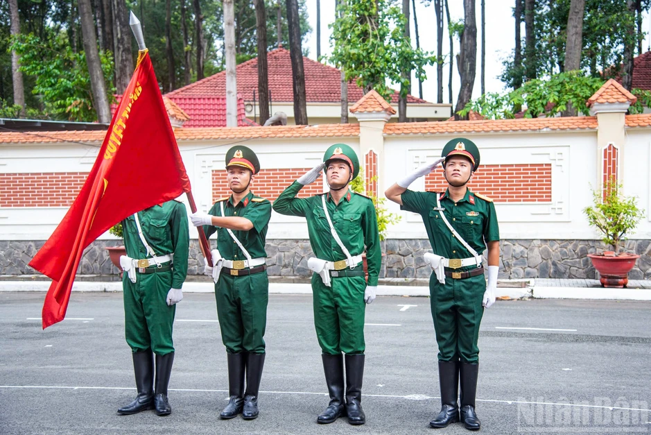 [Ảnh] Tiểu đoàn 180 tích cực luyện tập phục vụ chương trình “Tổ quốc trong tim”