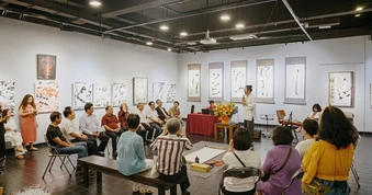 “Gia đình nghệ thuật” – Cuộc đối thoại nghệ thuật của gia đình họa sĩ Thái Tĩnh và nhà thơ Đinh Hoàng Anh