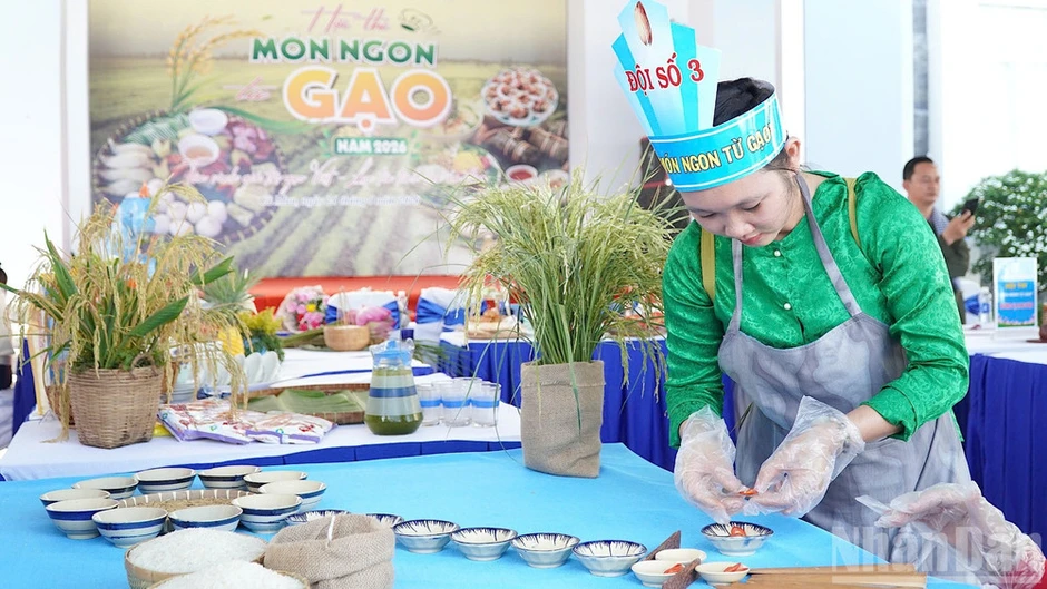 "Biểu tượng bông lúa" ở Cà Mau: Không thể bóp méo giá trị văn hóa bằng vỏ bọc "thương dân" "Biểu tượng bông lúa" ở Cà Mau: Không thể bóp méo giá trị văn hóa bằng vỏ bọc "thương dân"