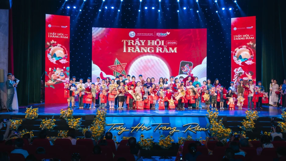 "Trẩy hội trăng rằm" - món quà nghệ thuật đặc biệt mùa Tết Trung thu
