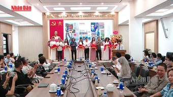 [Video] Triển lãm “Minh họa trên báo” tôn vinh giá trị mỹ thuật báo chí