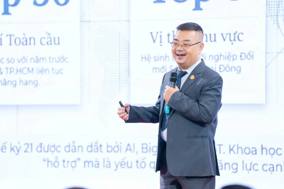 160.000 người trong nhóm 'Con ghét bố mẹ' đang tranh luận gì? 160.000 người trong nhóm 'Con ghét bố mẹ' đang tranh luận gì?