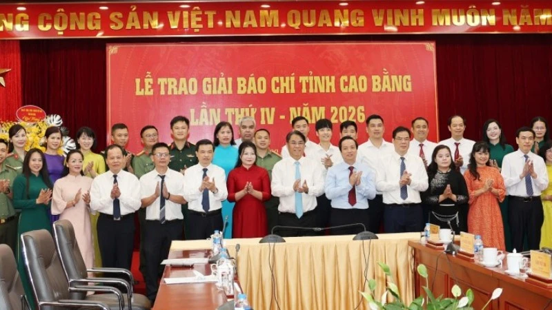 45 tác phẩm được trao giải báo chí tỉnh Cao Bằng năm 2026 45 tác phẩm được trao giải báo chí tỉnh Cao Bằng năm 2026