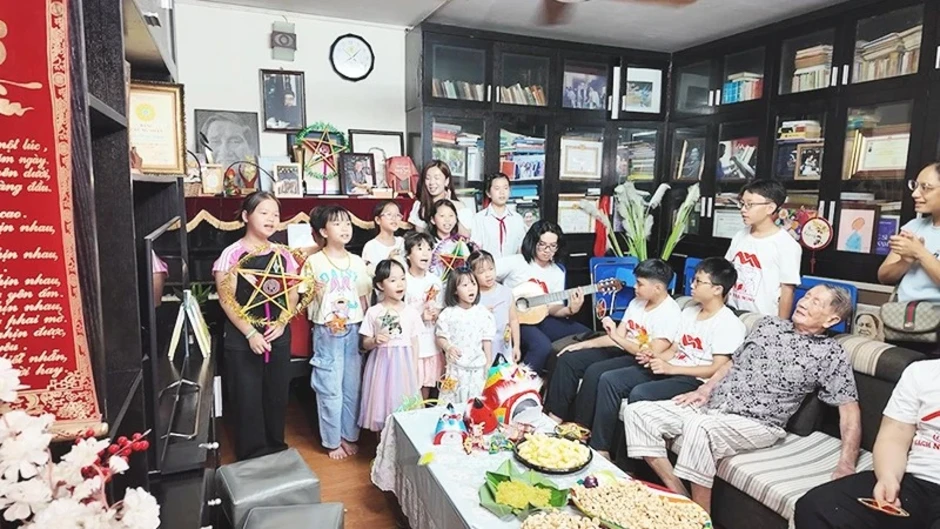 70 năm, từ một chiếc đèn ông sao