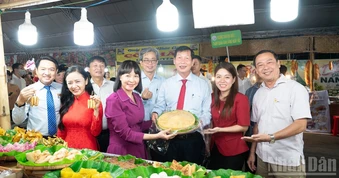 An Giang: Ngày hội hàng trăm loại bánh ngon