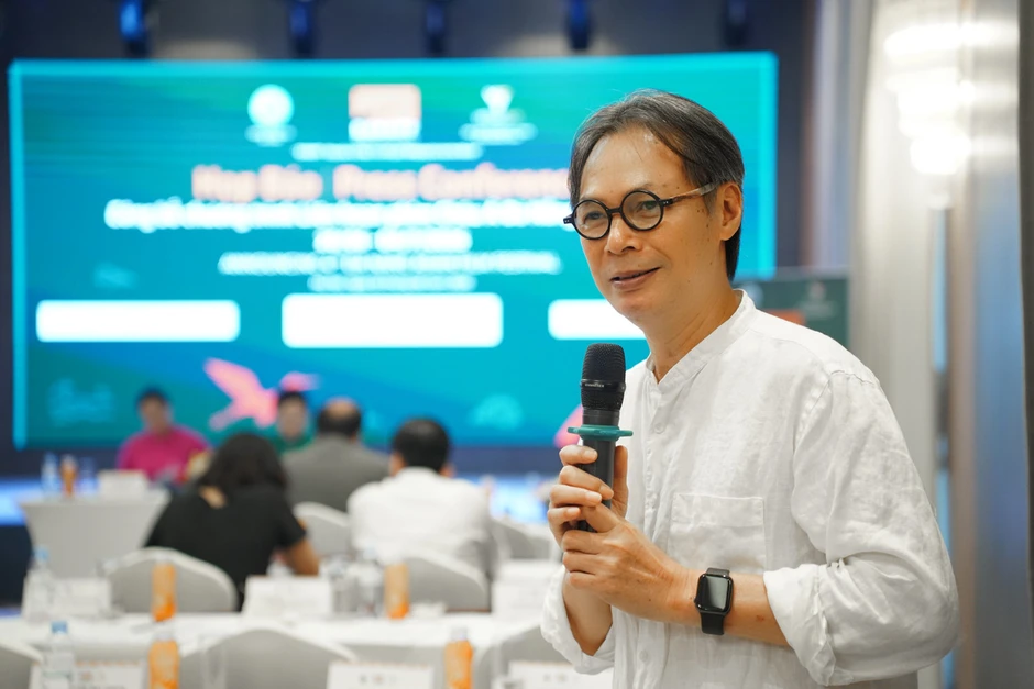 'Anh Hùng' của Thái Hòa cạnh tranh phim 700 tỷ đồng của đạo diễn Đặng Thái Huyền 'Anh Hùng' của Thái Hòa cạnh tranh phim 700 tỷ đồng của đạo diễn Đặng Thái Huyền