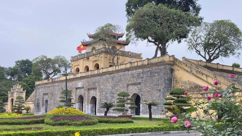 Bài 1: Nền móng vững mở đường sáng tạo Bài 1: Nền móng vững mở đường sáng tạo