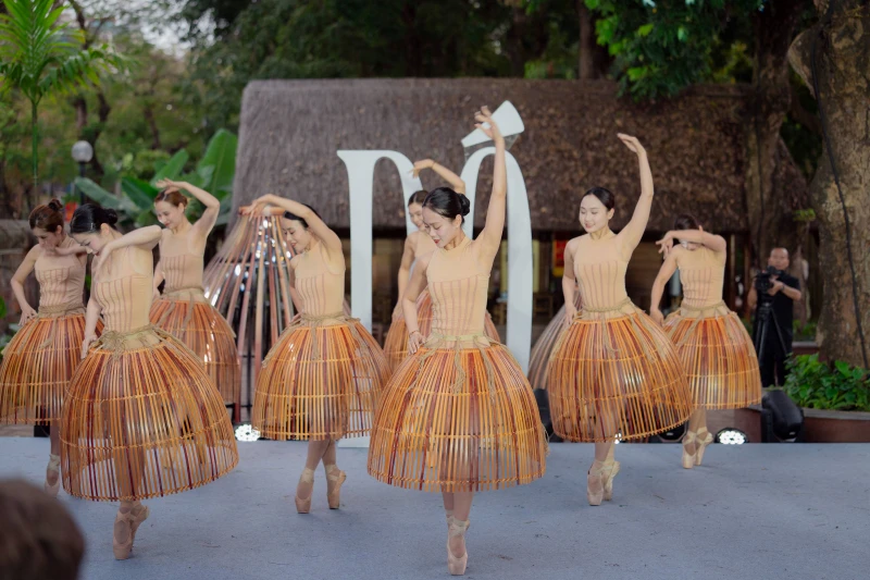 Ballet “Dó” ra Nhà hát Hồ Gươm và khát vọng định vị thương hiệu nghệ thuật Việt Ballet “Dó” ra Nhà hát Hồ Gươm và khát vọng định vị thương hiệu nghệ thuật Việt
