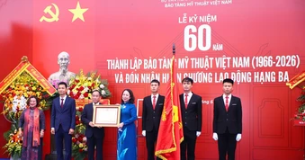 Bảo tàng Mỹ thuật Việt Nam đón nhận Huân chương Lao động hạng Ba