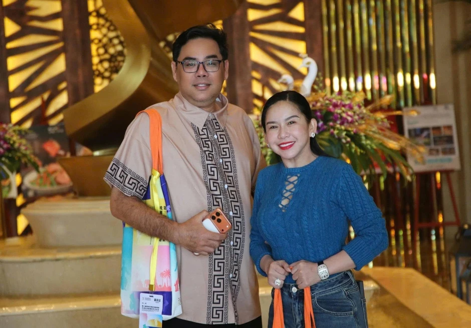 Bình Tinh và 'Nhật thực' bội thu giải thưởng trên sân khấu quốc tế Bình Tinh và 'Nhật thực' bội thu giải thưởng trên sân khấu quốc tế