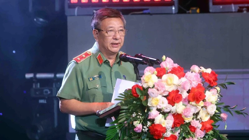 Bộ Công an phát động Giải Báo chí toàn quốc “Vì an ninh Tổ quốc và bình yên cuộc sống" Bộ Công an phát động Giải Báo chí toàn quốc “Vì an ninh Tổ quốc và bình yên cuộc sống"