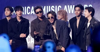 BTS 'càn quét' American Music Awards