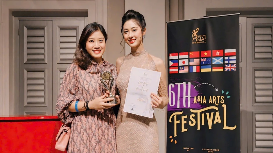 Ca sĩ Bích Hồng làm giám khảo Asia Arts Festival lần thứ 13 Ca sĩ Bích Hồng làm giám khảo Asia Arts Festival lần thứ 13
