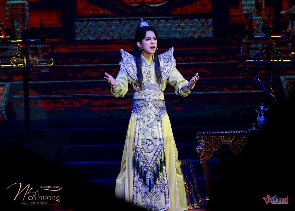 Cải lương trong cuộc chạy đua sống còn