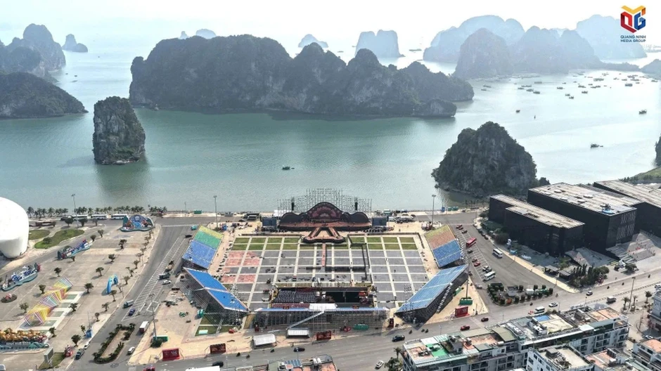 Cận cảnh sân khấu Liên hoan Phát thanh toàn quốc rộng nhất lịch sử Cận cảnh sân khấu Liên hoan Phát thanh toàn quốc rộng nhất lịch sử
