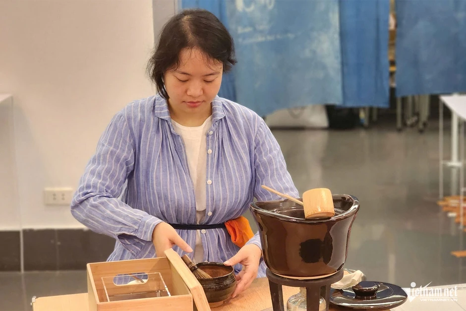 Chiêm ngưỡng các tác phẩm nghệ thuật hoa đạo