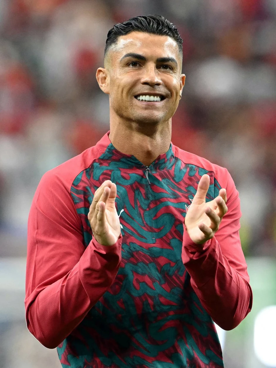 Chiếu World Cup phục vụ khách, quán cà phê có phải trả phí bản quyền? Chiếu World Cup phục vụ khách, quán cà phê có phải trả phí bản quyền?