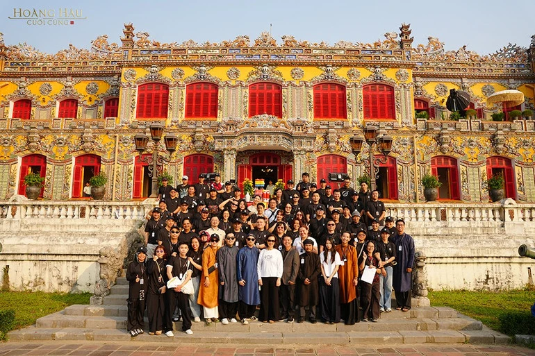 Chính thức khởi quay phim điện ảnh “Hoàng hậu cuối cùng” Chính thức khởi quay phim điện ảnh “Hoàng hậu cuối cùng”
