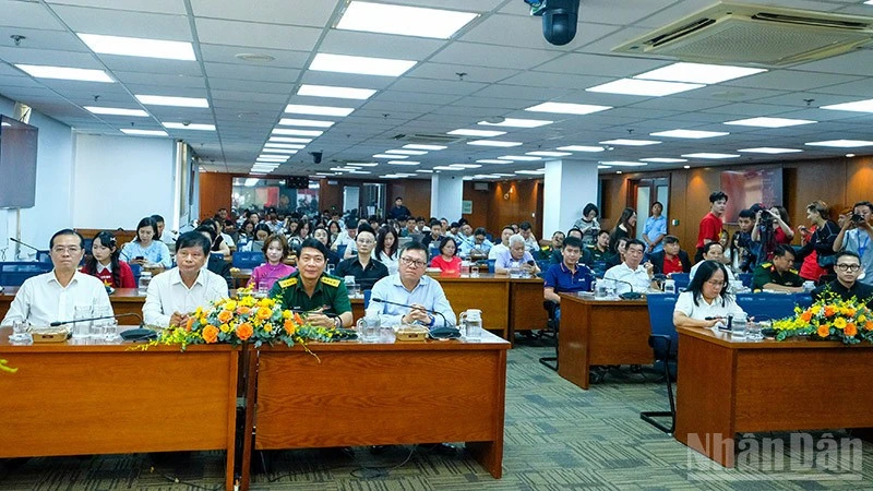 Chương trình nghệ thuật chính luận “Tổ quốc trong tim” 2026: Từng bước xây dựng thương hiệu văn hóa-nghệ thuật có bản sắc riêng Chương trình nghệ thuật chính luận “Tổ quốc trong tim” 2026: Từng bước xây dựng thương hiệu văn hóa-nghệ thuật có bản sắc riêng