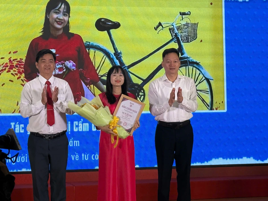 Chuyện xúc động phía sau tác phẩm giành giải 'Người thầy thuốc trong tôi' Chuyện xúc động phía sau tác phẩm giành giải 'Người thầy thuốc trong tôi'