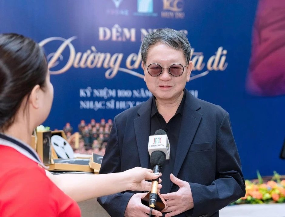 Công bố loạt ca khúc chưa từng biết của nhạc sĩ Huy Du Công bố loạt ca khúc chưa từng biết của nhạc sĩ Huy Du