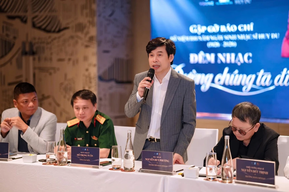 Công bố loạt ca khúc chưa từng biết của nhạc sĩ Huy Du Công bố loạt ca khúc chưa từng biết của nhạc sĩ Huy Du