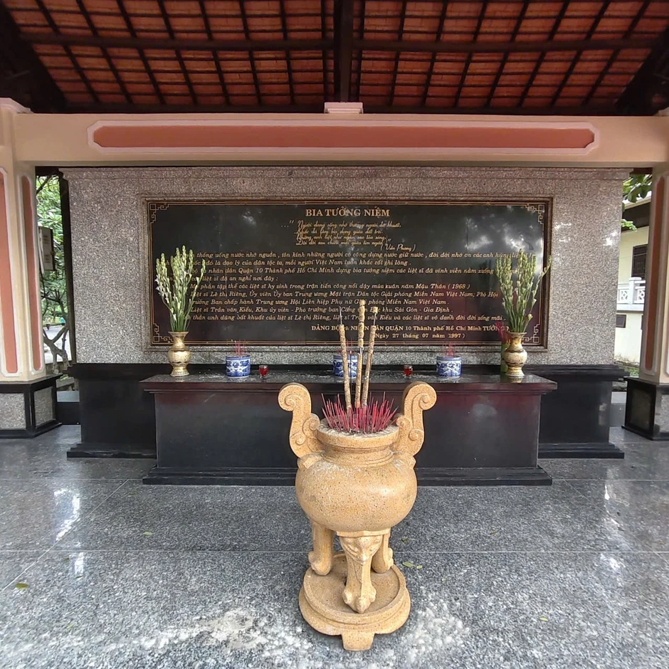 Công viên Lê Thị Riêng: Những ký ức lịch sử dưới lớp đất yên bình Công viên Lê Thị Riêng: Những ký ức lịch sử dưới lớp đất yên bình