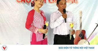 Cựu chiến binh Cần Thơ giữ lửa đờn ca tài tử trên chợ nổi Cái Răng