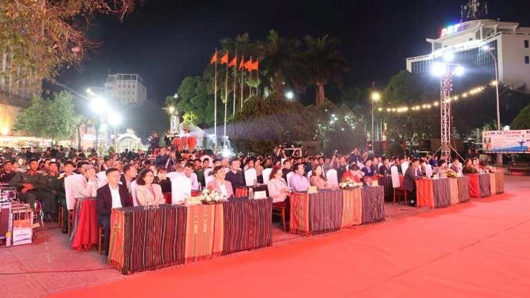 Đặc sắc chương trình nghệ thuật chào mừng thành công cuộc bầu cử ở Đắk Lắk Đặc sắc chương trình nghệ thuật chào mừng thành công cuộc bầu cử ở Đắk Lắk