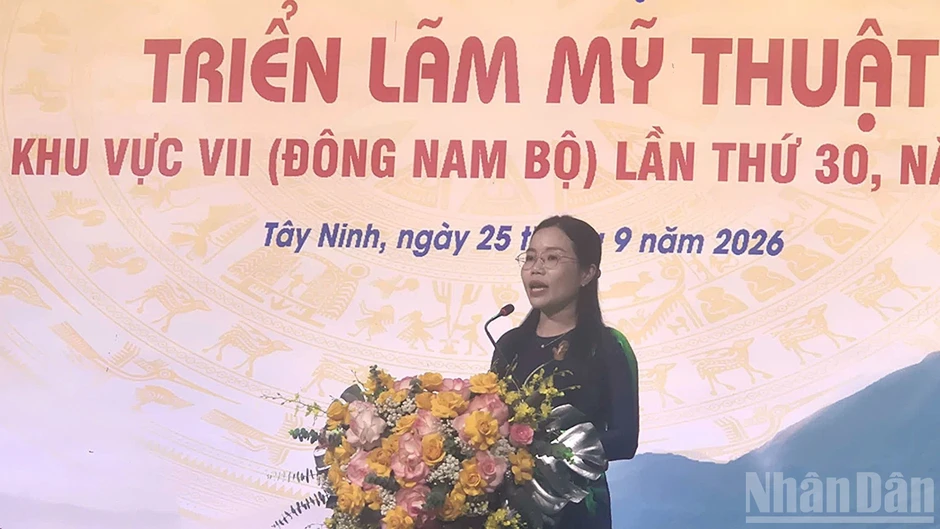 Dấu ấn 30 năm mỹ thuật khu vực Đông Nam Bộ Dấu ấn 30 năm mỹ thuật khu vực Đông Nam Bộ