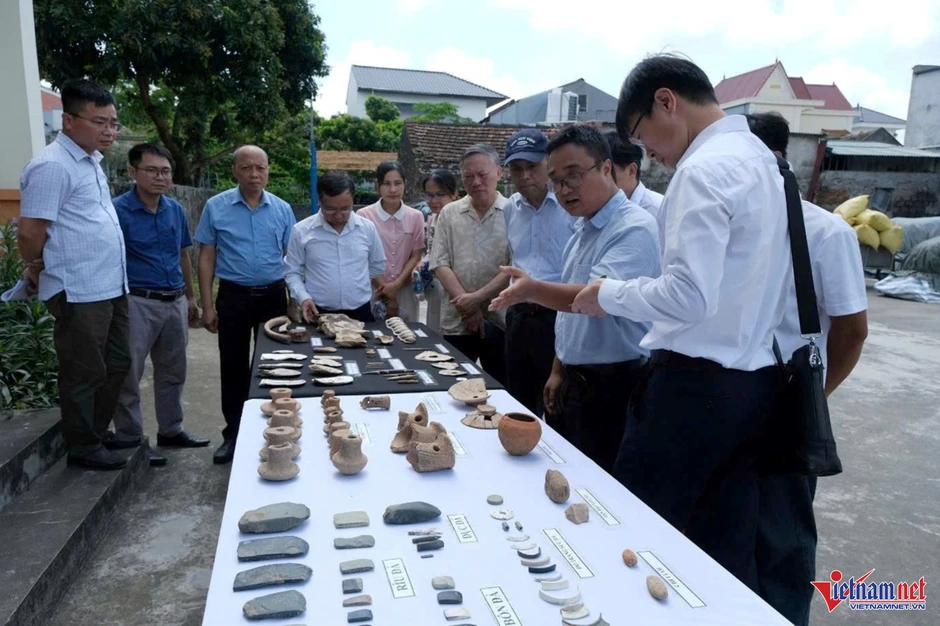 Dấu tích cư trú, mộ táng của cư dân thời tiền - sơ sử ở Ninh Bình Dấu tích cư trú, mộ táng của cư dân thời tiền - sơ sử ở Ninh Bình