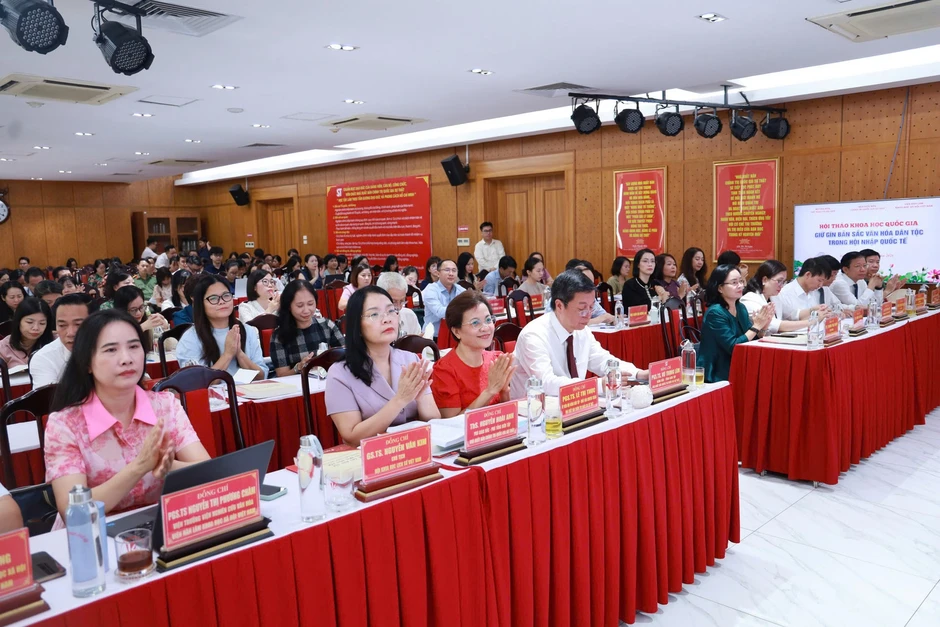 Để bản sắc văn hóa trở thành nguồn lực nội sinh và sức mạnh mềm thực chất của đất nước Để bản sắc văn hóa trở thành nguồn lực nội sinh và sức mạnh mềm thực chất của đất nước