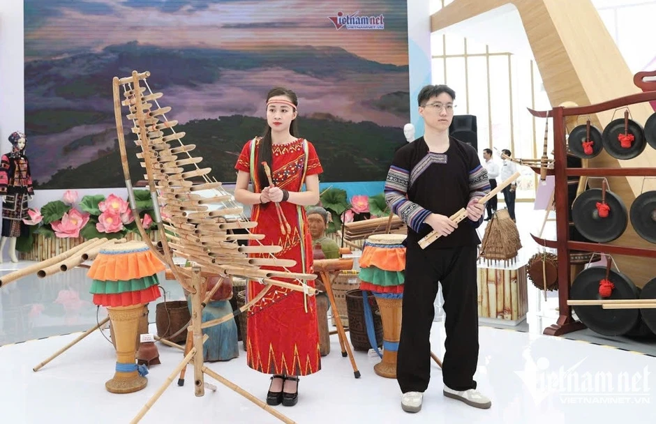 Để Ngày Văn hóa Việt Nam thực sự trở thành ngày hội của lòng tự hào Để Ngày Văn hóa Việt Nam thực sự trở thành ngày hội của lòng tự hào