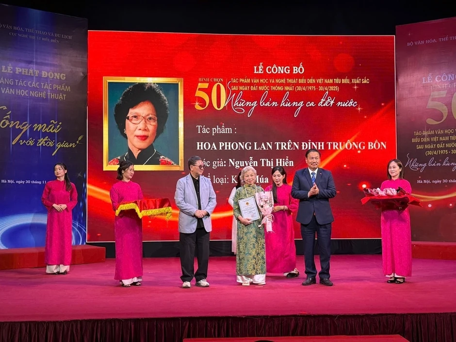 Điều đặc biệt về Phó Giáo sư có 9 học trò là NSND, 30 người là NSƯT