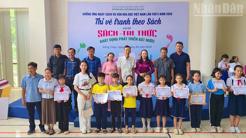 Đồng Tháp: Gieo mầm đam mê đọc sách Đồng Tháp: Gieo mầm đam mê đọc sách