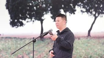 Dựa vào cội nguồn để đối mặt cô đơn...