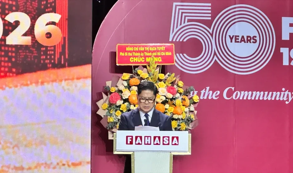 Fahasa đón nhận Huân chương Lao động hạng Nhất Fahasa đón nhận Huân chương Lao động hạng Nhất