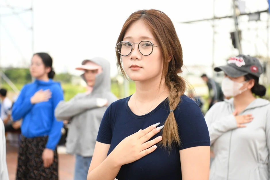 Gần 1.000 người hối hả chuẩn bị cho concert Thanh xuân Gần 1.000 người hối hả chuẩn bị cho concert Thanh xuân