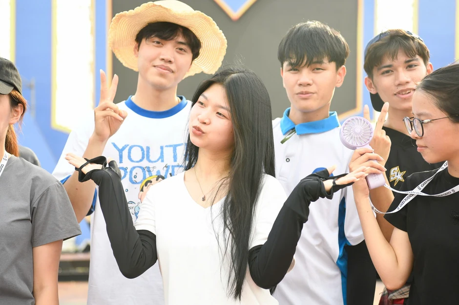 Gần 1.000 người hối hả chuẩn bị cho concert Thanh xuân Gần 1.000 người hối hả chuẩn bị cho concert Thanh xuân