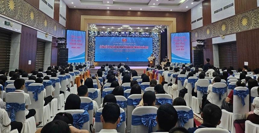 Gần 77.000 bài dự thi 'tranh tài' Đại sứ Văn hóa đọc Nghệ An năm 2026 Gần 77.000 bài dự thi 'tranh tài' Đại sứ Văn hóa đọc Nghệ An năm 2026