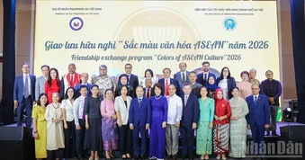 Giao lưu hữu nghị “Sắc màu văn hóa ASEAN” tại Hà Nội