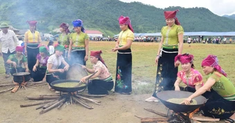 Gìn giữ bản sắc văn hóa, tạo nền tảng phát triển bền vững