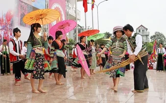 Gìn giữ và phát huy giá trị, bản sắc văn hóa dân tộc