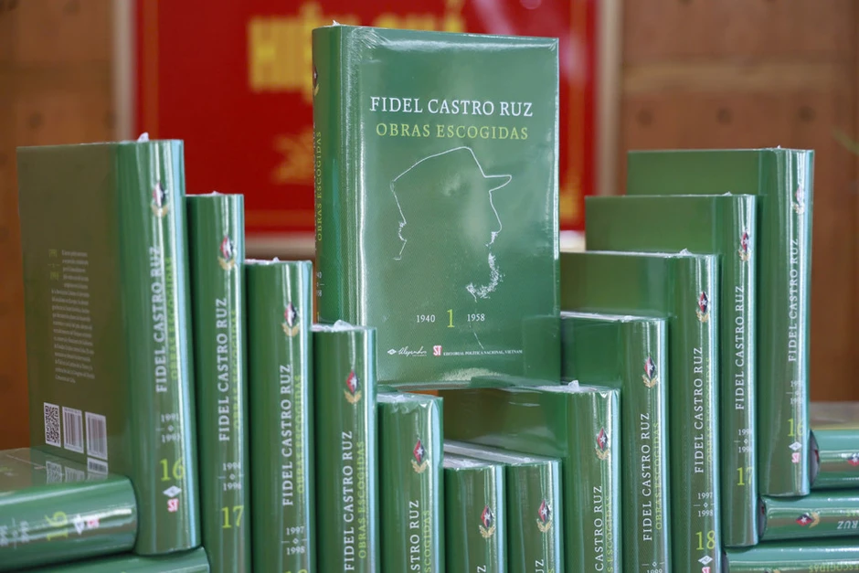 Giới thiệu bộ sách "Tuyển tập các tác phẩm chọn lọc của Tổng Tư lệnh Fidel Castro Ruz" Giới thiệu bộ sách "Tuyển tập các tác phẩm chọn lọc của Tổng Tư lệnh Fidel Castro Ruz"
