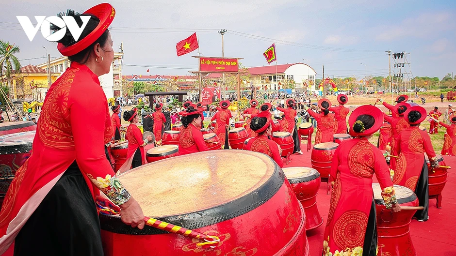 Giữ hồn tiếng trống nghìn năm tuổi tại làng nghề làm trống truyền thống Đọi Tam