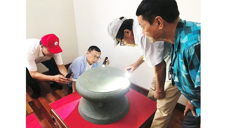 Gỡ điểm nghẽn thể chế cho văn hóa vươn xa Gỡ điểm nghẽn thể chế cho văn hóa vươn xa