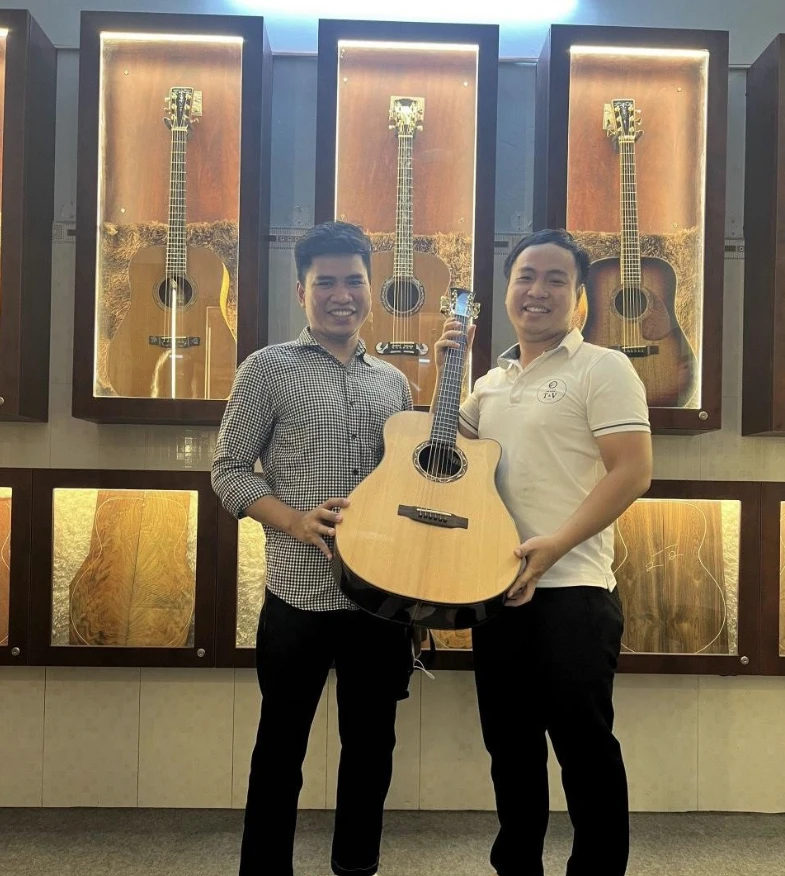 Guitar Custom Việt Nam và câu chuyện đưa tinh hoa thủ công Việt vươn tầm thế giới